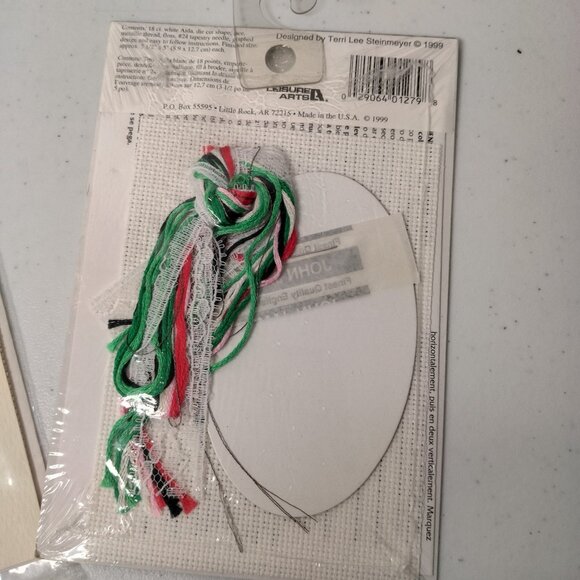 Christmas Cross Stitch Kit Lot of 6 Mixed Projects Ornaments Card Display Stand - Picture 13 of 14